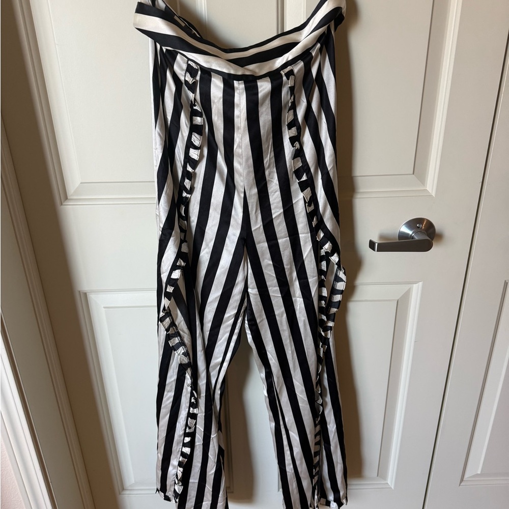 Black & White Vertical Stripe Wide-Leg Pants - Picture 2 of 7